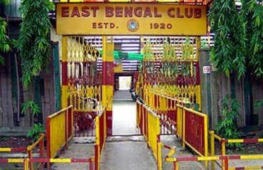 Fan protest turns ugly at East Bengal tent - players, officials heckled and pushed