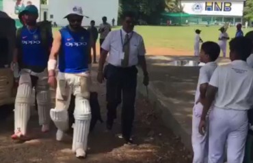 WATCH: Kohli, Pujara take a walk down Colombo street and leave fans awestruck