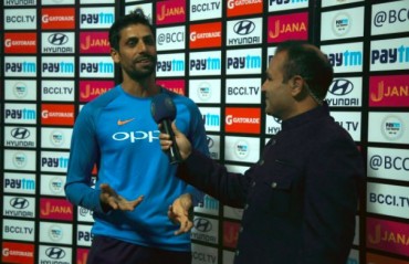 I see Dhoni playing the T20 World Cup in 2020, says Nehra