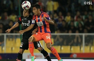 Half Time Report: Pune, NE stick to midfield play in a 0-0 impasse dominated by half-chances