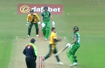 Caught off the batsman - Steven Mullaney takes a rare kind of catch in English T20 Blast
