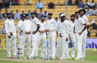 2nd Test - Spinners, openers put India on top as Proteas crumble on Day 1