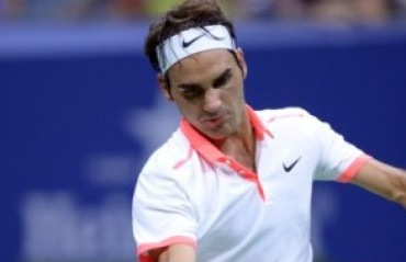 Federer beats Nishikori, tops Stan Smith group en-route to semis in London