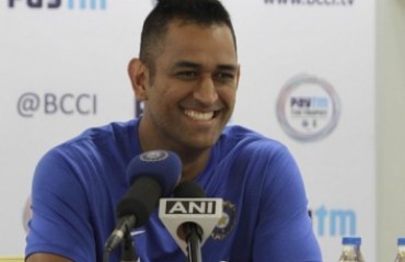 Dhoni agrees with what TFG said after 1st ODI! Says now that 350 should be new 300 for India