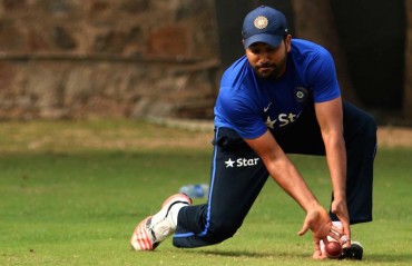 Rohit suffers toe injury after being hit by Amir, remains in doubt for Sri Lanka game