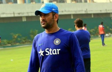 Dhoni beats Kohli to become the sportsman with highest commercial air-time