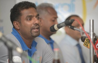 With longevity and fitness, Ashwin can go for my records, says Muralitharan 