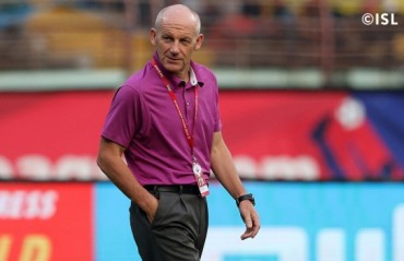 Steve Coppell brushes aside history, wants his players to play attacking football & enjoy ISL final
